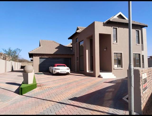 3 BEDROOM HOUSE FOR SALE IN CELTIC MEADOWS